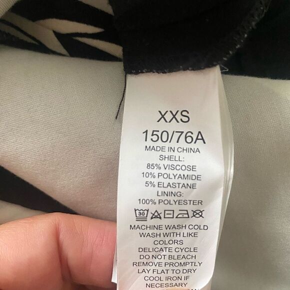 Kate Spade Long Bell Sleeve Floral Print Mini Dress Black Stretchy XXS Zip AG23 - Picture 4 of 13